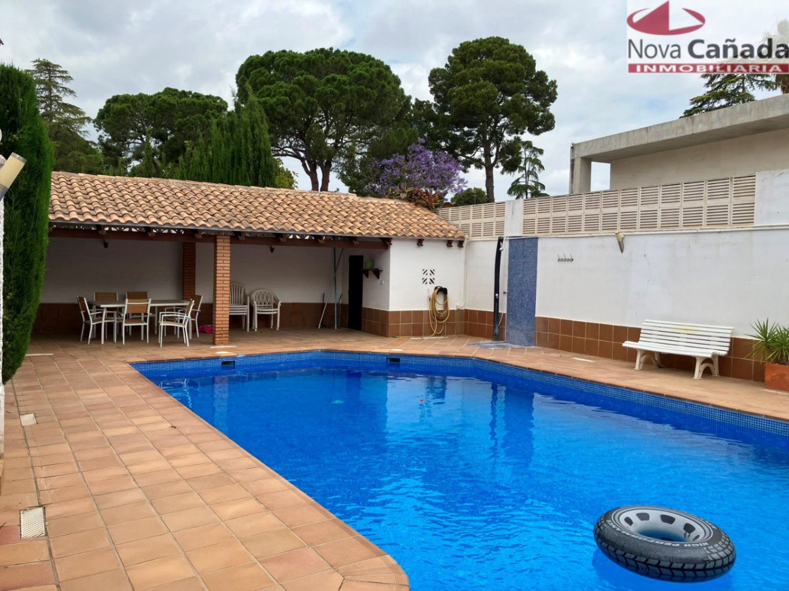 ¡Espectacular Chalet Independiente en La Cañada! 