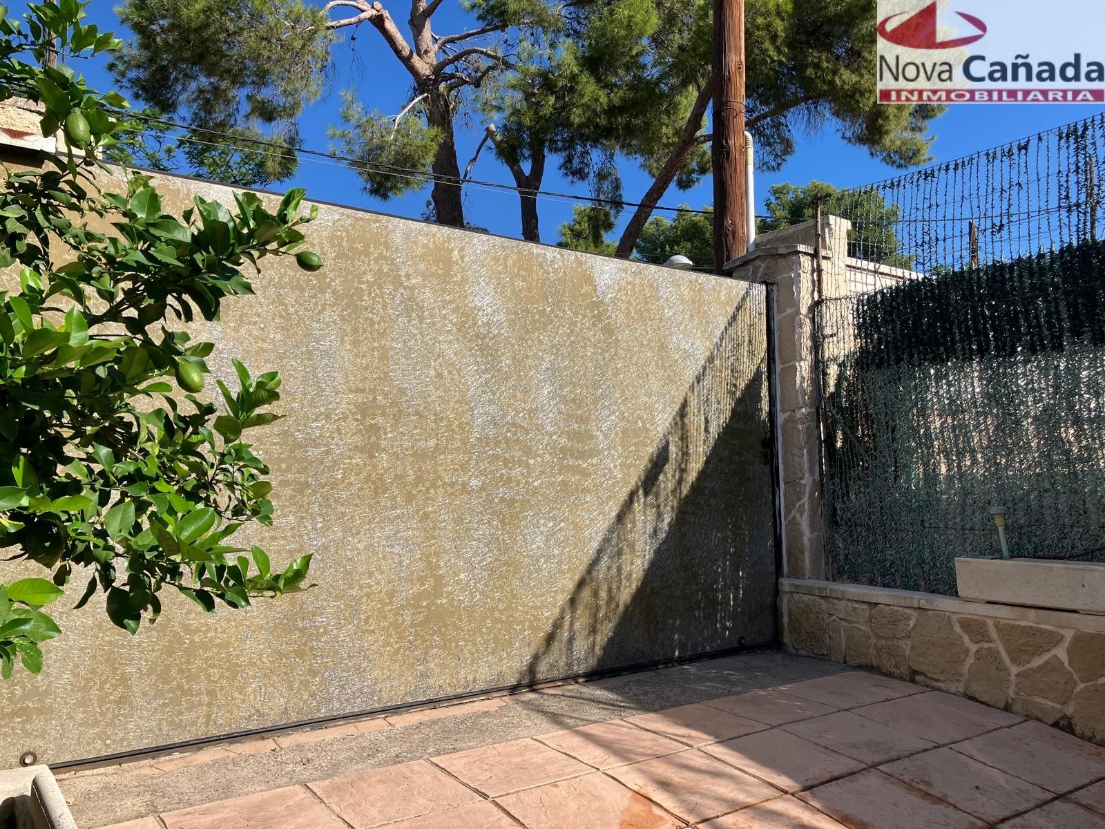 Chalet en La Cañada con piscina en exclusiva