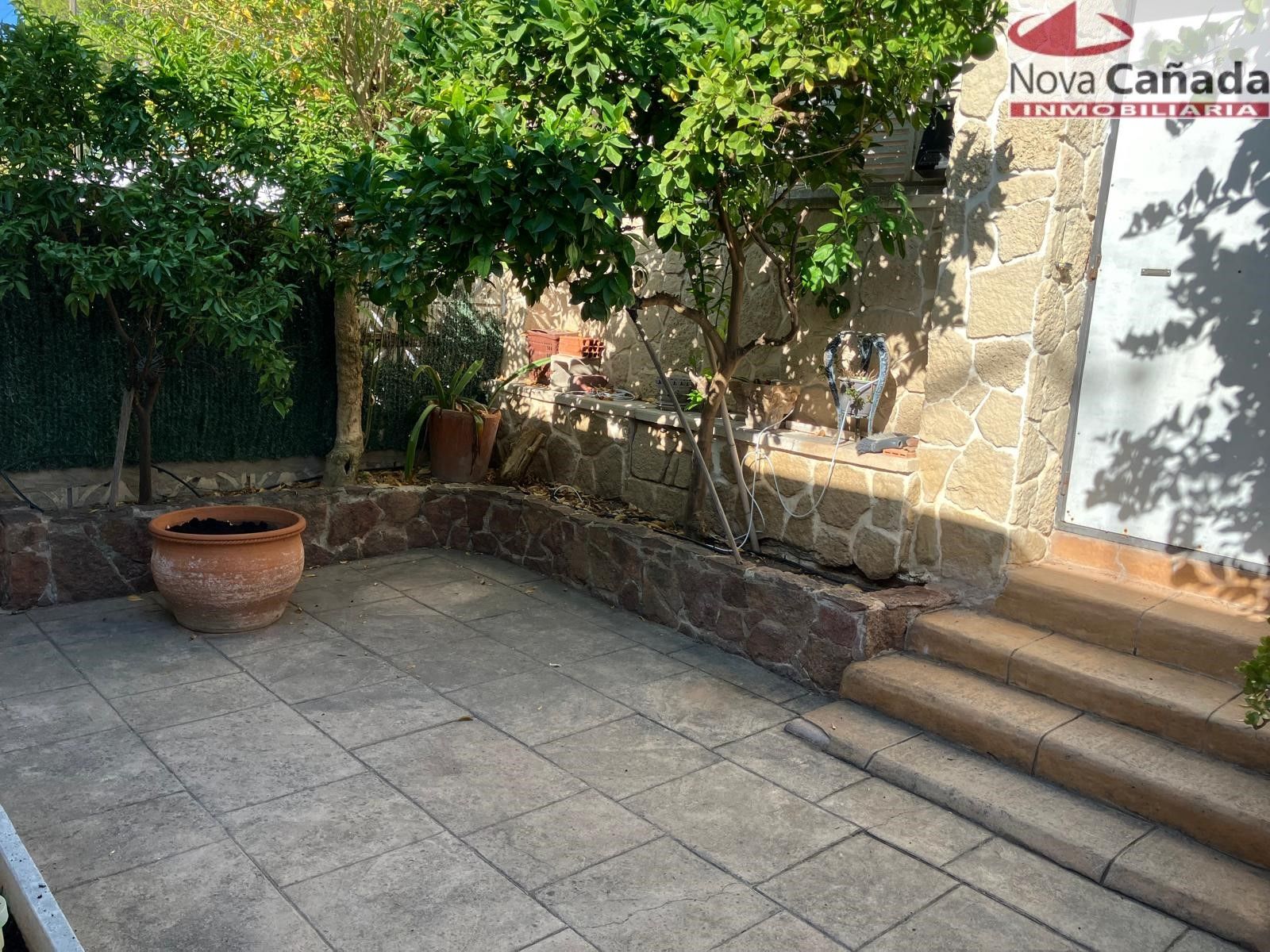 Chalet en La Cañada con piscina en exclusiva