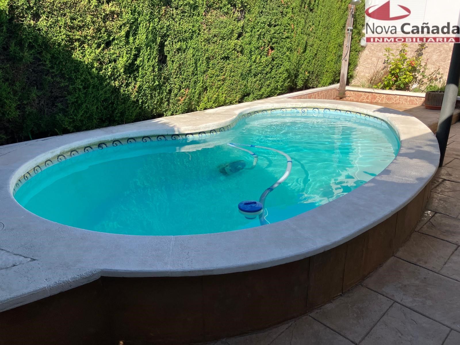 Chalet en La Cañada con piscina en exclusiva