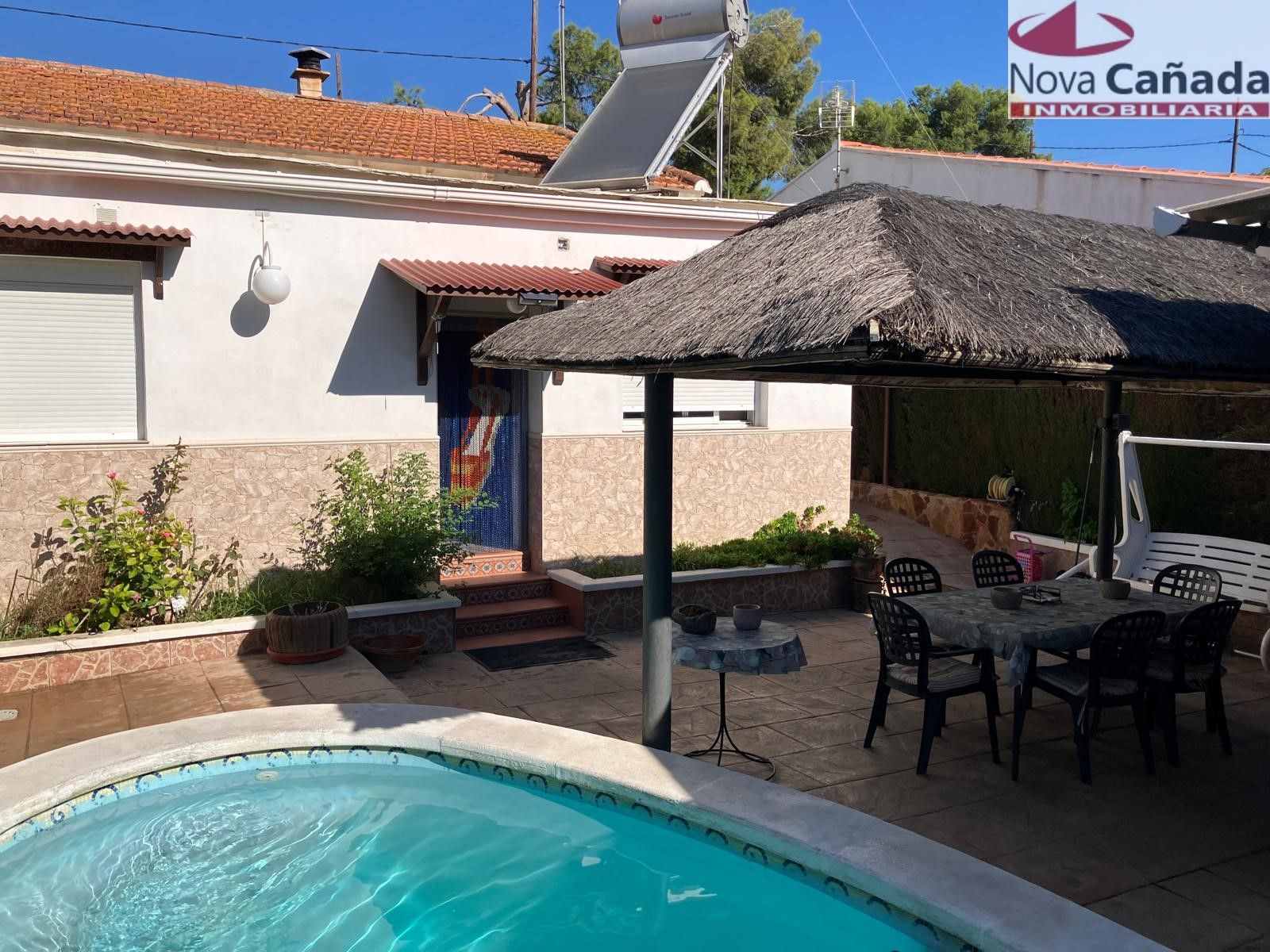 Chalet en La Cañada con piscina en exclusiva