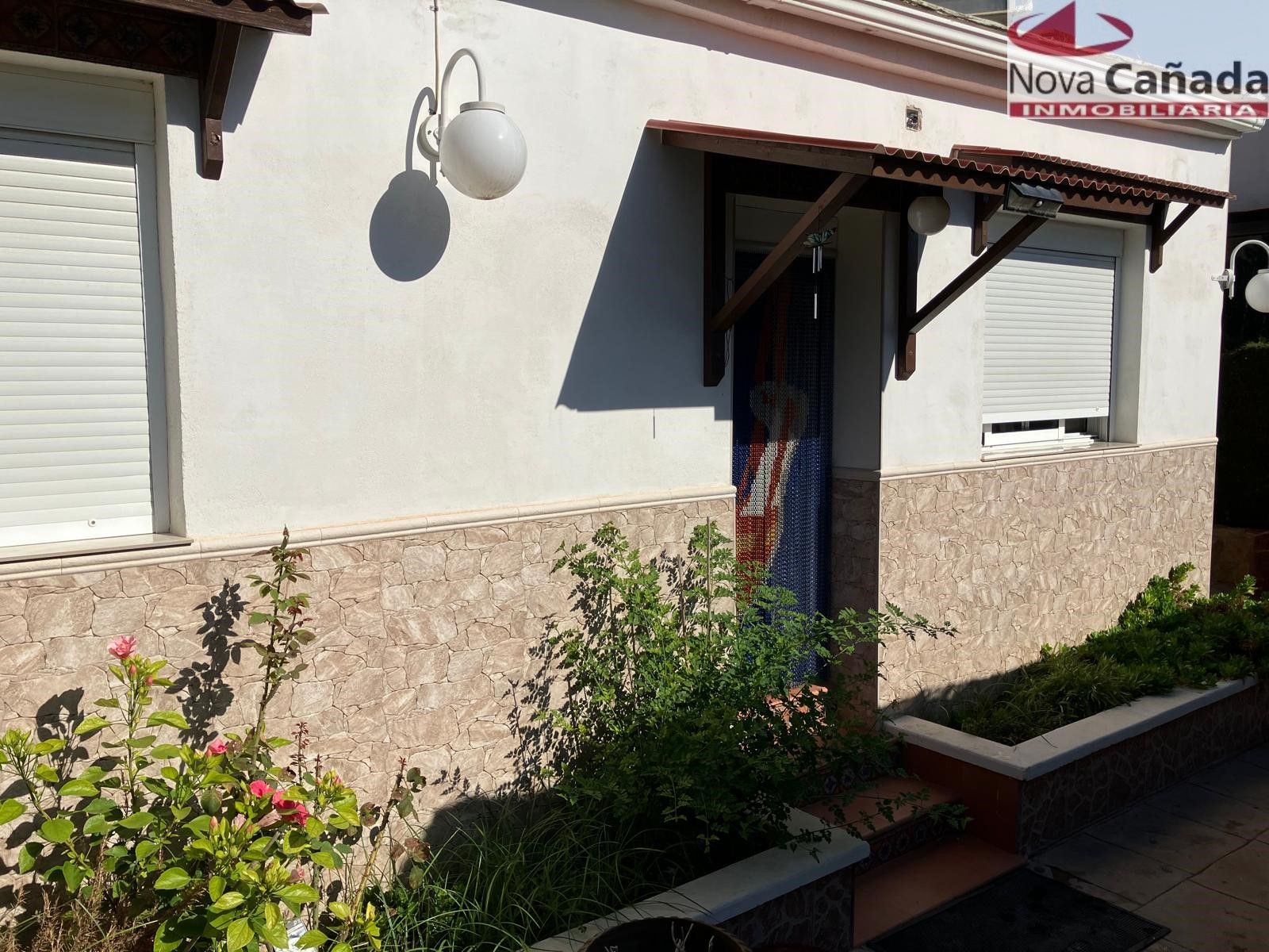 Chalet en La Cañada con piscina en exclusiva